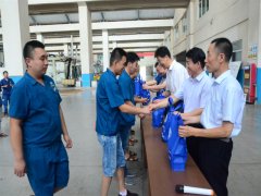 市總?cè)敕颓鍥? 關(guān)愛(ài)職工放心上