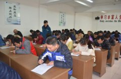 面二車(chē)間:開(kāi)展階段測(cè)驗(yàn) 夯實(shí)理論基礎(chǔ)