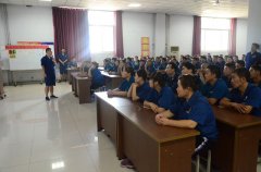 花布車間開展月度總結(jié) 細(xì)數(shù)精益生產(chǎn)